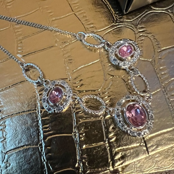 Elegant Silver and Pink Jewelry Set 4 pcs. - Picture 2 of 4